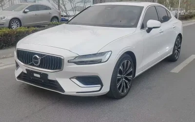 Volvo volvo XC40 recharge в цвете и кузовом – это идеальный выбор среди китайских автомобилей. Доступная цена и надежность гарантированы.