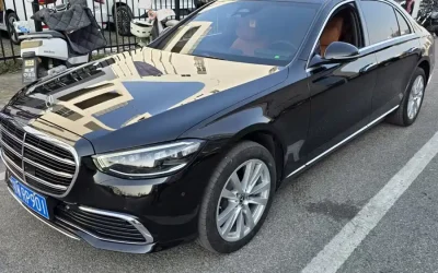 Mercedes-Benz Mercedes-Benz C-Class в цвете и кузовом – это идеальный выбор среди китайских автомобилей. Доступная цена и надежность гарантированы.