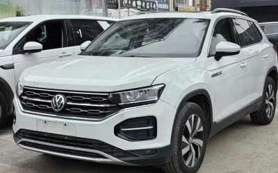 Volkswagen Volkswagen Sagitar в цвете и кузовом – это идеальный выбор среди китайских автомобилей. Доступная цена и надежность гарантированы.