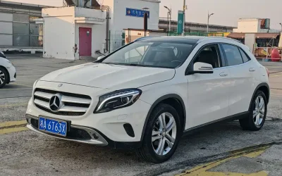Mercedes-Benz Mercedes-Benz C-Class в цвете и кузовом – это идеальный выбор среди китайских автомобилей. Доступная цена и надежность гарантированы.