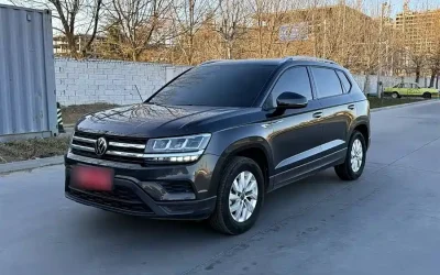 Volkswagen Volkswagen Lavida в цвете и кузовом – это идеальный выбор среди китайских автомобилей. Доступная цена и надежность гарантированы.