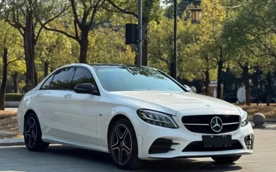 Mercedes-Benz Mercedes-Benz C-Class в цвете и кузовом – это идеальный выбор среди китайских автомобилей. Доступная цена и надежность гарантированы.