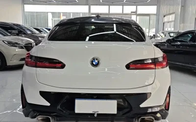 BMW BMW i3 в цвете и кузовом – это идеальный выбор среди китайских автомобилей. Доступная цена и надежность гарантированы.