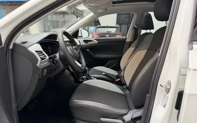 Volkswagen Volkswagen Passat в цвете и кузовом – это идеальный выбор среди китайских автомобилей. Доступная цена и надежность гарантированы.