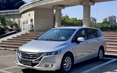 Audi Audi A8 в цвете и кузовом – это идеальный выбор среди китайских автомобилей. Доступная цена и надежность гарантированы.