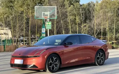 Lynk & Co Lynk & Co 02 в цвете и кузовом – это идеальный выбор среди китайских автомобилей. Доступная цена и надежность гарантированы.