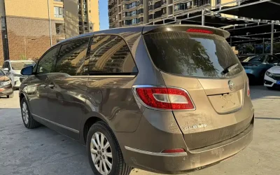 Audi Audi A8 в цвете и кузовом – это идеальный выбор среди китайских автомобилей. Доступная цена и надежность гарантированы.