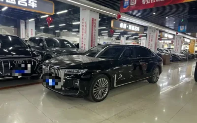 Hongqi Hongqi H5 в цвете и кузовом – это идеальный выбор среди китайских автомобилей. Доступная цена и надежность гарантированы.