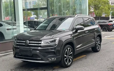 Volkswagen Volkswagen Passat в цвете и кузовом – это идеальный выбор среди китайских автомобилей. Доступная цена и надежность гарантированы.