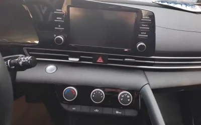 Hyundai Hyundai Elantra в цвете и кузовом – это идеальный выбор среди китайских автомобилей. Доступная цена и надежность гарантированы.