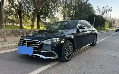 Mercedes-Benz Mercedes-Benz C-Class в цвете и кузовом – это идеальный выбор среди китайских автомобилей. Доступная цена и надежность гарантированы.