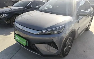 BYD BYD Song L DM-i в цвете и кузовом – это идеальный выбор среди китайских автомобилей. Доступная цена и надежность гарантированы.
