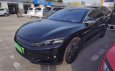BYD BYD Song L DM-i в цвете и кузовом – это идеальный выбор среди китайских автомобилей. Доступная цена и надежность гарантированы.