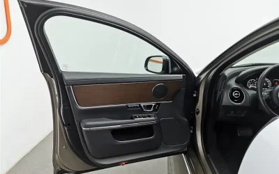 Audi Audi A8 в цвете и кузовом – это идеальный выбор среди китайских автомобилей. Доступная цена и надежность гарантированы.