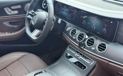 Mercedes-Benz Mercedes-Benz E-Class в цвете и кузовом – это идеальный выбор среди китайских автомобилей. Доступная цена и надежность гарантированы.