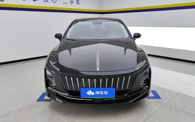 Hongqi Hongqi H5 в цвете и кузовом – это идеальный выбор среди китайских автомобилей. Доступная цена и надежность гарантированы.