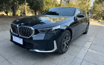 Audi Audi A8 в цвете и кузовом – это идеальный выбор среди китайских автомобилей. Доступная цена и надежность гарантированы.