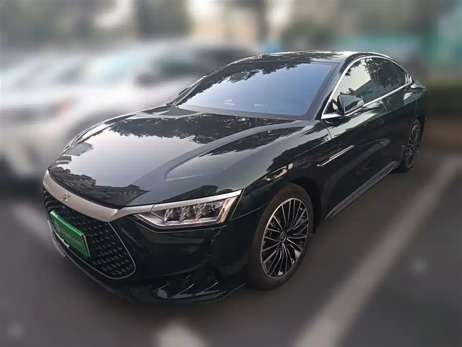 BYD BYD Han в цвете и кузовом – это идеальный выбор среди китайских автомобилей. Доступная цена и надежность гарантированы.