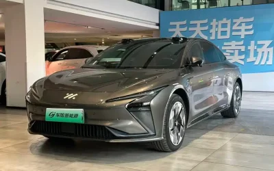 IM Motors IM LS6 в цвете и кузовом – это идеальный выбор среди китайских автомобилей. Доступная цена и надежность гарантированы.