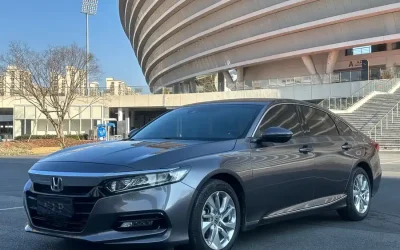Audi Audi A8 в цвете и кузовом – это идеальный выбор среди китайских автомобилей. Доступная цена и надежность гарантированы.