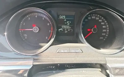 Volkswagen Volkswagen Passat в цвете и кузовом – это идеальный выбор среди китайских автомобилей. Доступная цена и надежность гарантированы.