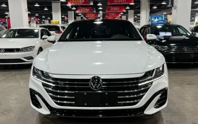 Volkswagen Volkswagen Golf в цвете и кузовом – это идеальный выбор среди китайских автомобилей. Доступная цена и надежность гарантированы.
