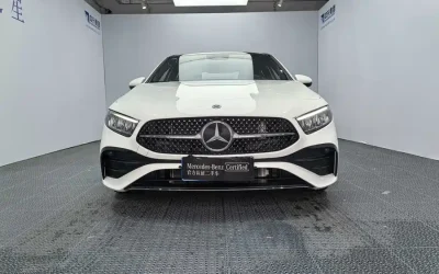 Mercedes-Benz Mercedes-Benz C-Class в цвете и кузовом – это идеальный выбор среди китайских автомобилей. Доступная цена и надежность гарантированы.