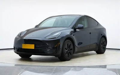 Tesla Tesla Model 3 в цвете и кузовом – это идеальный выбор среди китайских автомобилей. Доступная цена и надежность гарантированы.