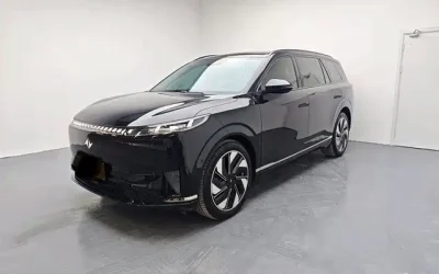 Dongfeng eπ Dongfeng eπ в цвете Dongfeng eπ и кузовом Dongfeng eπ – это идеальный выбор среди китайских автомобилей. Доступная цена и надежность гарантированы.