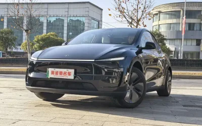 Audi Audi A8 в цвете и кузовом – это идеальный выбор среди китайских автомобилей. Доступная цена и надежность гарантированы.