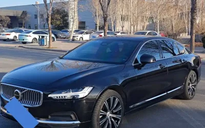 Volvo volvo XC40 recharge в цвете и кузовом – это идеальный выбор среди китайских автомобилей. Доступная цена и надежность гарантированы.