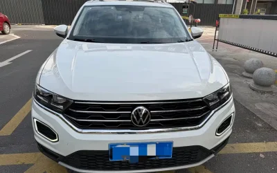 Volkswagen Volkswagen Bora в цвете и кузовом – это идеальный выбор среди китайских автомобилей. Доступная цена и надежность гарантированы.