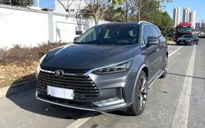 BYD BYD Song L DM-i в цвете и кузовом – это идеальный выбор среди китайских автомобилей. Доступная цена и надежность гарантированы.