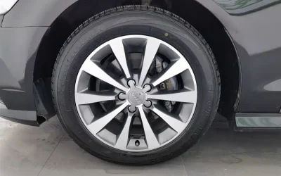 Audi Audi A4L в цвете и кузовом – это идеальный выбор среди китайских автомобилей. Доступная цена и надежность гарантированы.