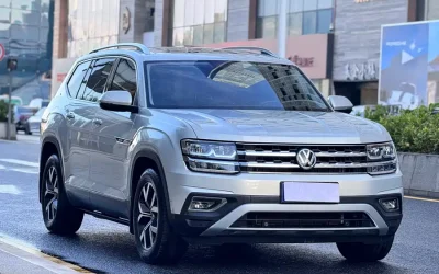Volkswagen Volkswagen Sagitar в цвете и кузовом – это идеальный выбор среди китайских автомобилей. Доступная цена и надежность гарантированы.