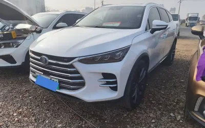 BYD BYD Song L DM-i в цвете и кузовом – это идеальный выбор среди китайских автомобилей. Доступная цена и надежность гарантированы.