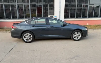 Audi Audi A8 в цвете и кузовом – это идеальный выбор среди китайских автомобилей. Доступная цена и надежность гарантированы.