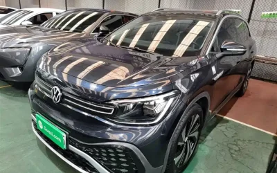 Volkswagen Volkswagen Passat в цвете и кузовом – это идеальный выбор среди китайских автомобилей. Доступная цена и надежность гарантированы.