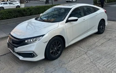 Honda Honda Jade в цвете и кузовом – это идеальный выбор среди китайских автомобилей. Доступная цена и надежность гарантированы.