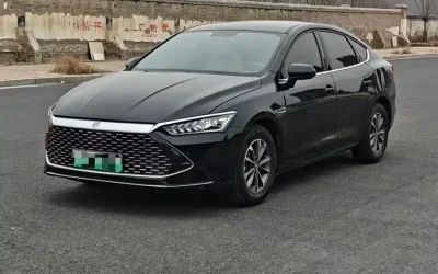 BYD BYD Song L DM-i в цвете и кузовом – это идеальный выбор среди китайских автомобилей. Доступная цена и надежность гарантированы.