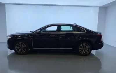 Hongqi Hongqi H5 в цвете и кузовом – это идеальный выбор среди китайских автомобилей. Доступная цена и надежность гарантированы.