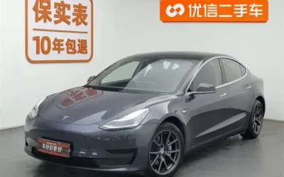 Tesla Tesla Model 3 в цвете и кузовом – это идеальный выбор среди китайских автомобилей. Доступная цена и надежность гарантированы.