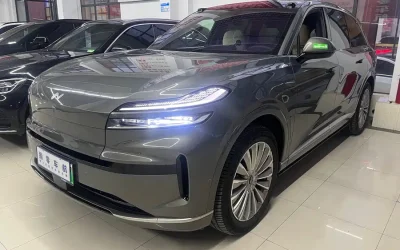 ONVO ONVO L90 в цвете и кузовом – это идеальный выбор среди китайских автомобилей. Доступная цена и надежность гарантированы.