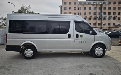 Dongfeng Yufeng Dongfeng Yufeng в цвете Dongfeng Yufeng и кузовом Dongfeng Yufeng – это идеальный выбор среди китайских автомобилей. Доступная цена и надежность гарантированы.