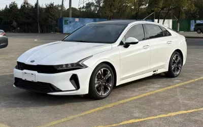 Audi Audi A8 в цвете и кузовом – это идеальный выбор среди китайских автомобилей. Доступная цена и надежность гарантированы.