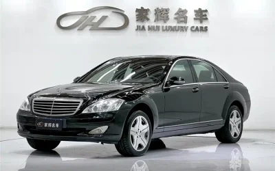 Mercedes-Benz Mercedes-Benz E-Class в цвете и кузовом – это идеальный выбор среди китайских автомобилей. Доступная цена и надежность гарантированы.