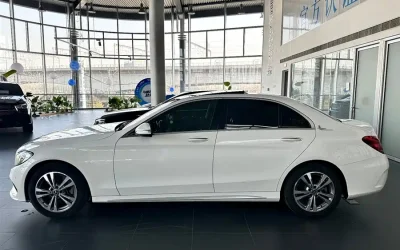 Mercedes-Benz Mercedes-Benz E-Class EV в цвете и кузовом – это идеальный выбор среди китайских автомобилей. Доступная цена и надежность гарантированы.