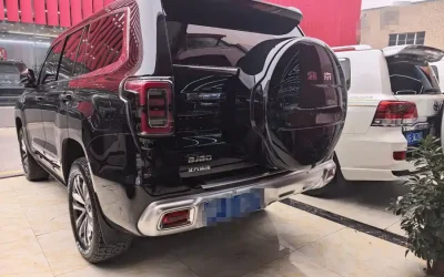 Beijing Off-road BAIC BJ40 в цвете и кузовом – это идеальный выбор среди китайских автомобилей. Доступная цена и надежность гарантированы.