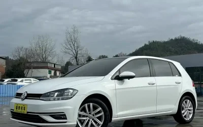 Volkswagen Volkswagen Magotan в цвете и кузовом – это идеальный выбор среди китайских автомобилей. Доступная цена и надежность гарантированы.