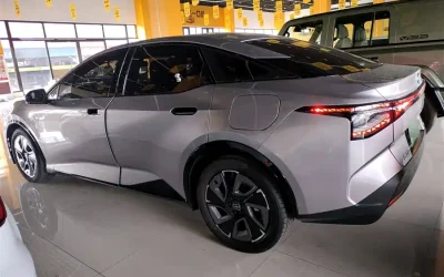 Toyota Toyota Vios в цвете и кузовом – это идеальный выбор среди китайских автомобилей. Доступная цена и надежность гарантированы.